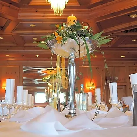 Westfalen Hof Hotel 4*